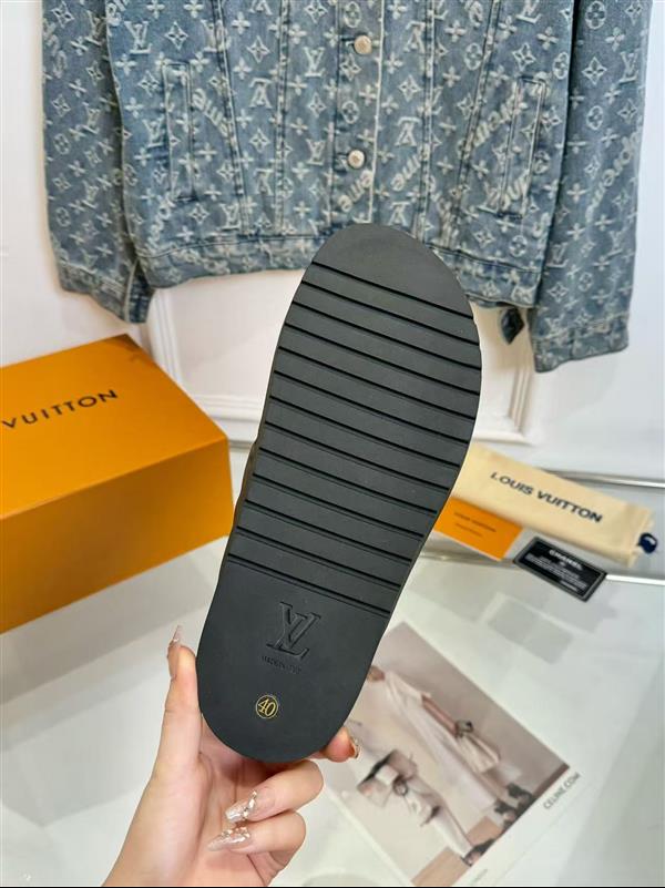 20251128184545627 220